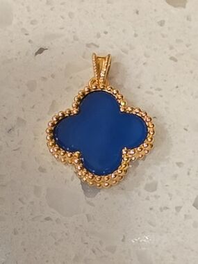 💠✨️18K Real Gold Blue Clover Pendant✨️💠